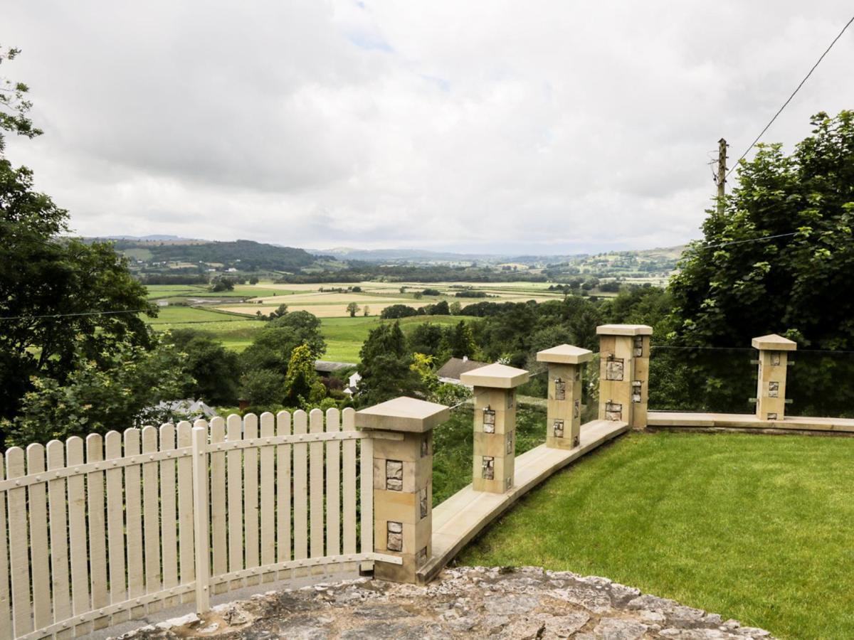 Honeypot Cottage, Kendal Bagian luar foto